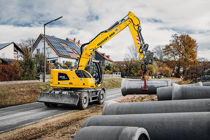 Four new Liebherr machines for Feickert